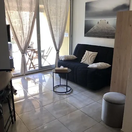 Rdc Avec Grande Terrasse 25m A 2 Min شقة